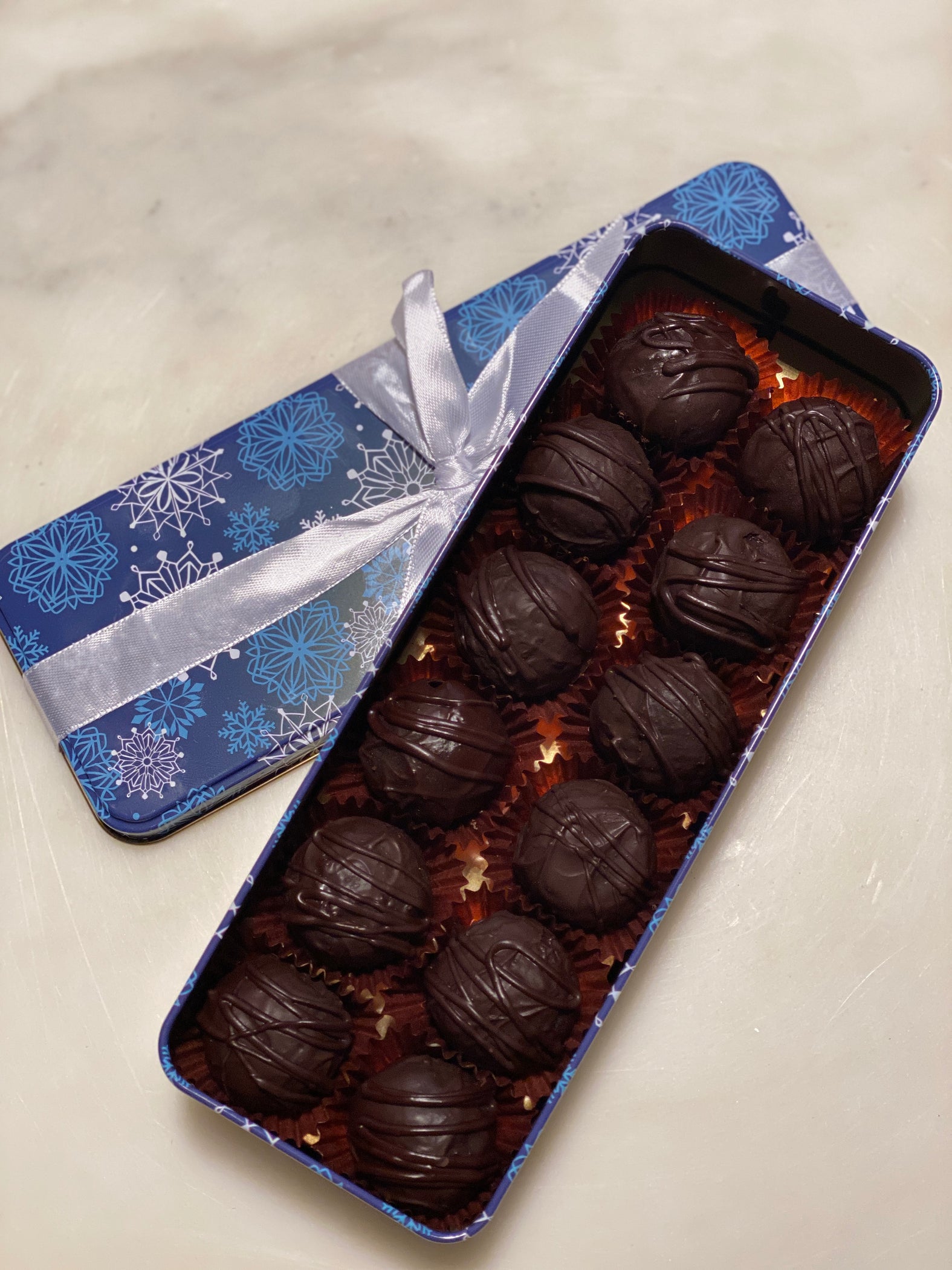 Chocolate Truffle Gift Box Delizzia Bakery